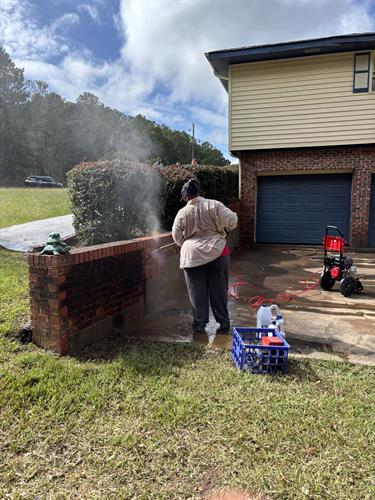 2025, 10-07 Lowes & MAVA Building Homes for Heroes Revitalization Project for Veteran in Need