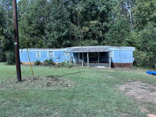 2025, 10-07 Lowes & MAVA Building Homes for Heroes Revitalization Project for Veteran in Need
