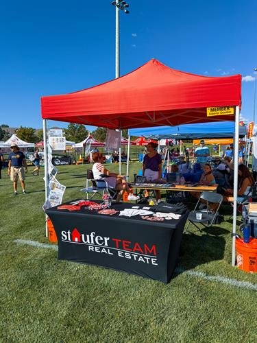 Gallery Image 4th_of_July_Booth_and_Face_Painters.jpg