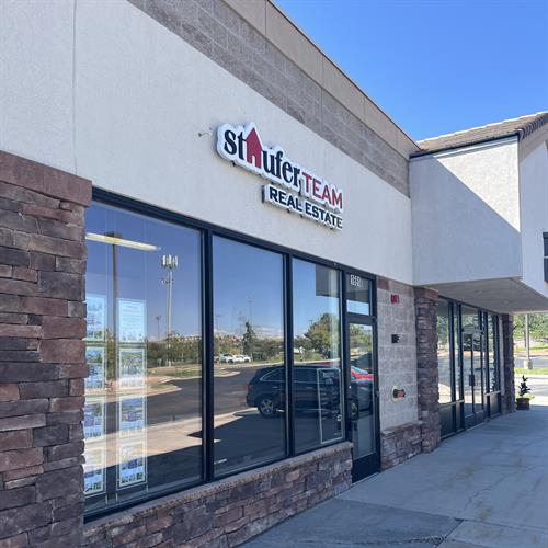 Gallery Image IMG_7077_square.JPG