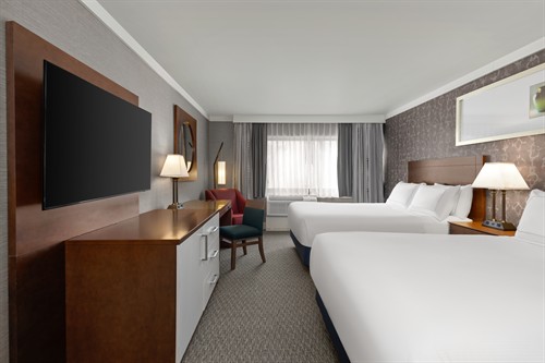 Gallery Image queen_queen.jpg