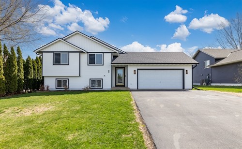 441 14th Avenue, Baldwin, WI - Single Family - split-level, fenced yard, composite deck