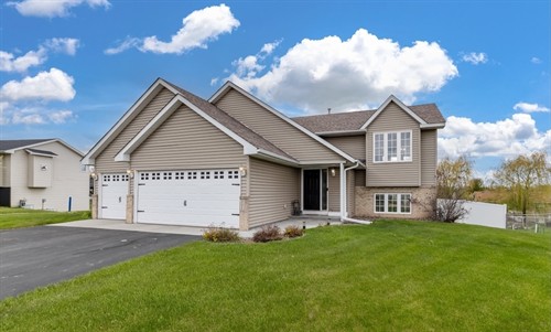 335 Martell St, Somerset WI - 4 Bedrooms, 2 Baths, Gas Fireplace in LL, Fenced Yard