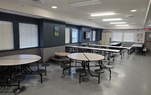 Gallery Image Shelter_dinner_room2.jpg