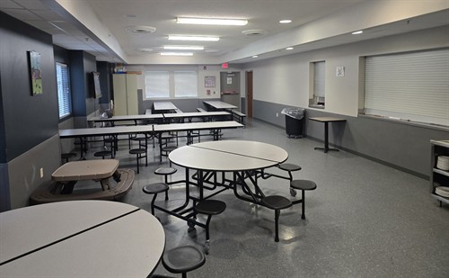 Gallery Image Shelter_dinning_room.jpg