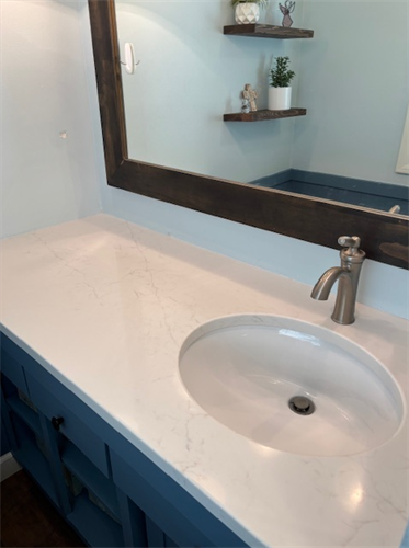 Gallery Image Smeal_vanity_-2.png