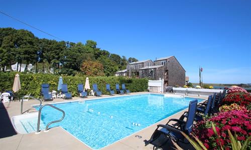 Guests can use the pool at our sister property Aspinquid, 500 feet up Beach Street. 