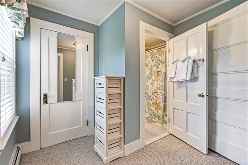 Suite 2 - Sea Cliffs