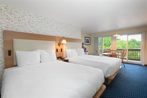 Gallery Image ASP_LodgeTwoQueen_RiverViewEfficiency_Room147-3_(1).jpg