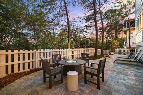 Gallery Image wt4.jpg