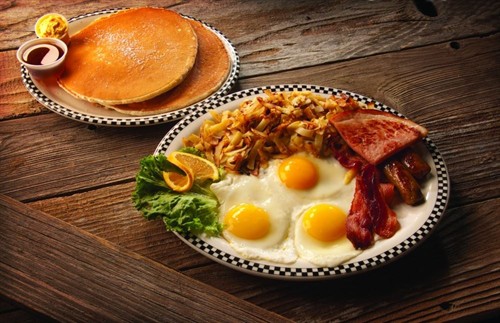 Gallery Image black_bear_diner.jpg