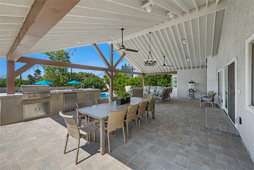 Outdoor kitchen and covered patio 