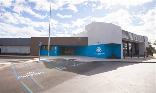 Gallery Image Irvine_exterior_3-20_500x300.jpg