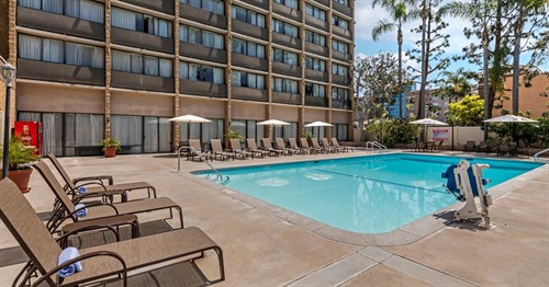 Gallery Image ice-31553-8db916-930359.jpg