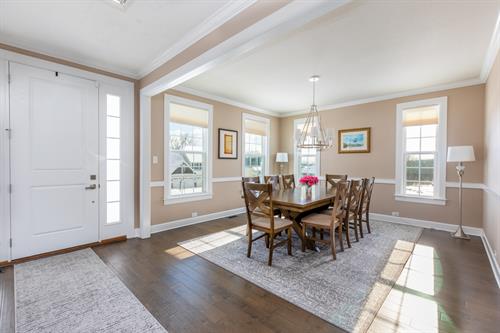 Dining Room - 1744 Stevensan