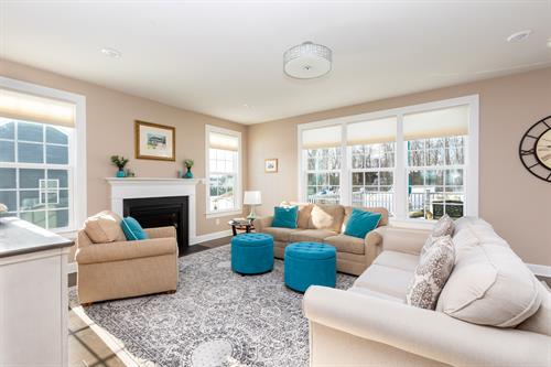 Living Room - 1744 Stevensan