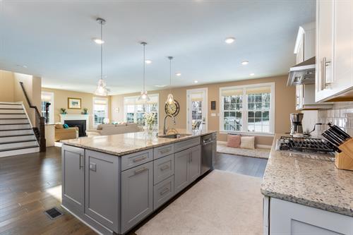 Open Concept - 1744 Stevensan