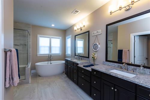 Primary Bathroom - 1744 Stevensan