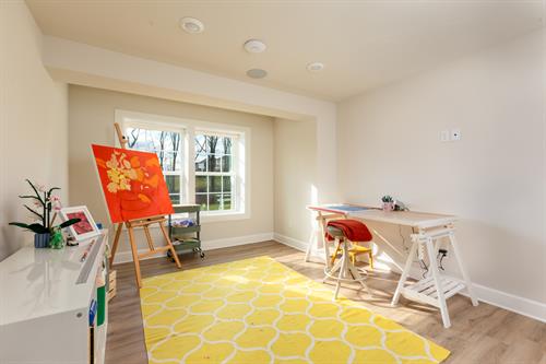 Art Studio - 1905 Kimberly Ct