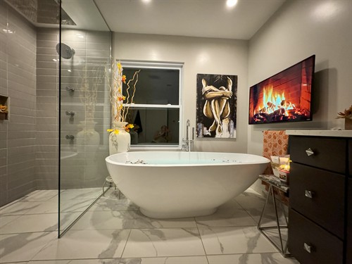 Modern Bathroom with walk-in shower and freestanding tub
