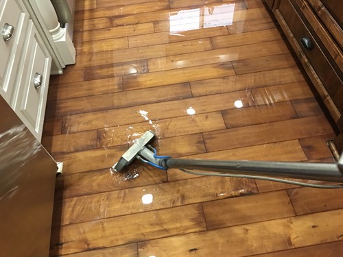 Gallery Image flooded_hardwood_floor_in_kitchen_with_wand_extraction_awesome_pic_2015_smaha.JPG