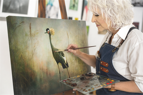 Gallery Image Kim_Painting_Crowned.png