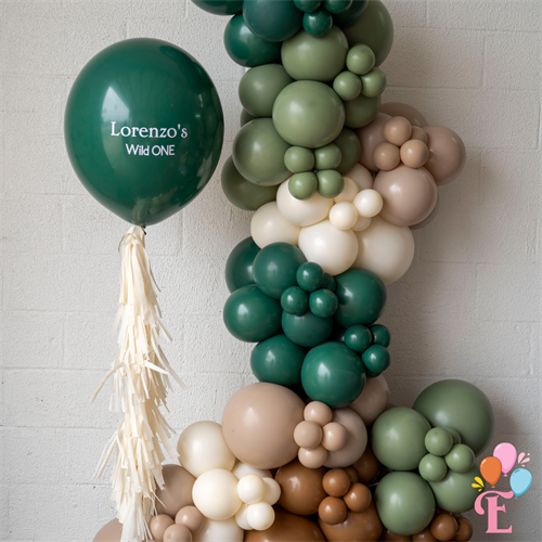 Helium balloon and free standing balloon garland combo