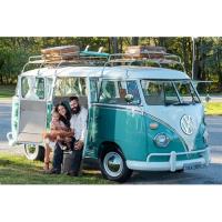 Fall into Fun: Minibus Photo Sessions!