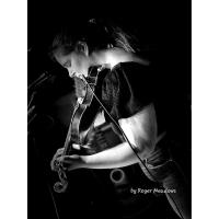 Molly Roisin live at Loose Rail