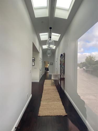 Tiburon - Skylight Hallway
