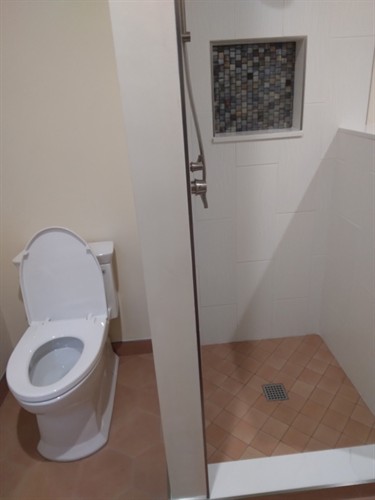 Gallery Image Larkspur_Guest_Bathroom_1.jpg