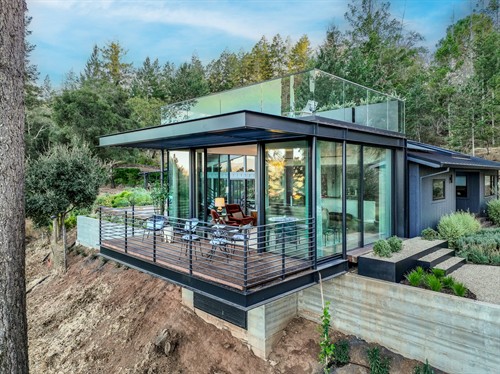 Windows & Doors proudly supplied to this build by Portalais!
