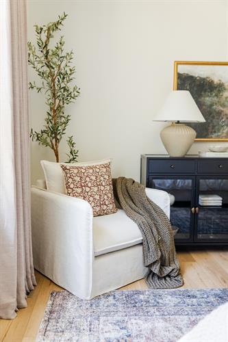 Virtual counseling services for women 18 years of age and older.