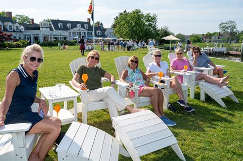 Gallery Image ladiesatthepointeadirondaksummer.jpg