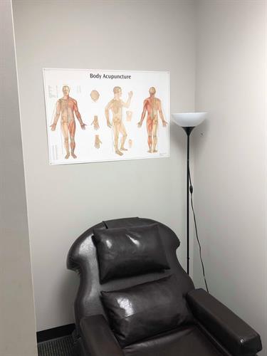 Gallery Image acupuncture_chair_1.jpg