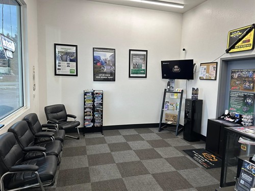Gallery Image Waiting_room.jpg