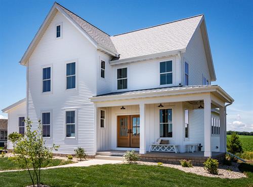 Folk National Farmhouse Folk National Farmhouse