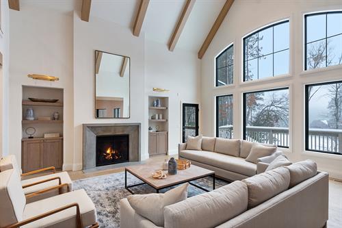 Gallery Image 1._1781_S_Bluff_Trl__FULL009.jpg