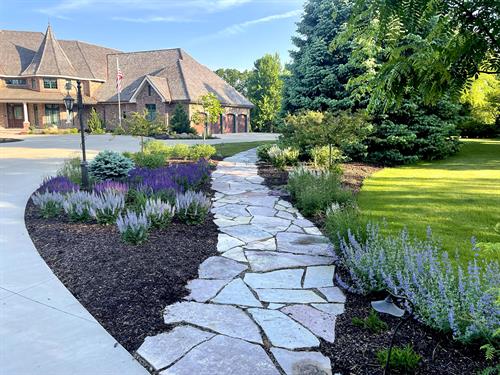 Flagstone, Perennials, Mulch