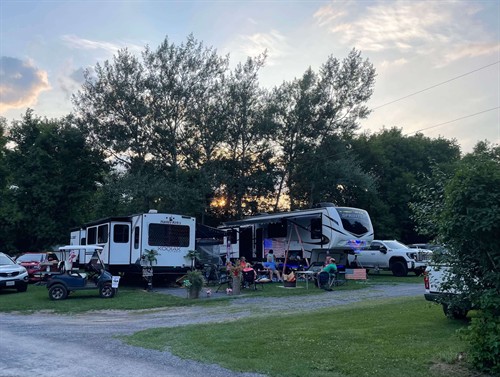 Campers at Shady Oaks