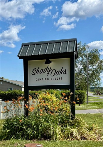Shady Oaks Sign