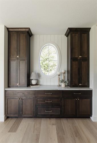 Alder custom hutch 