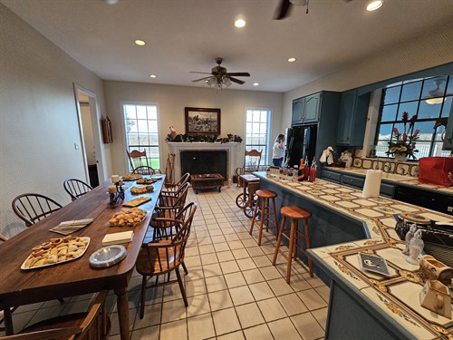 Gallery Image 2025-11-20_17.05.06.jpg