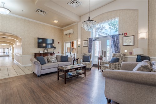 Gallery Image KV_AL_Lobby.jpg