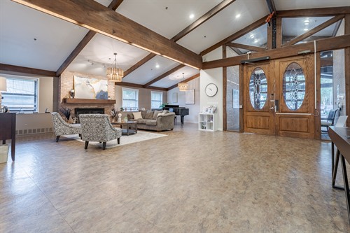 Gallery Image KV_Lobby_3.jpg