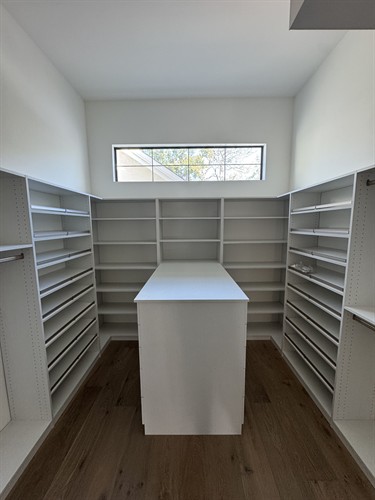 Gallery Image IMG_7566.jpeg