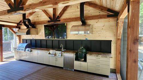 Gallery Image OUTDOOR_KITCHEN_2.jpg