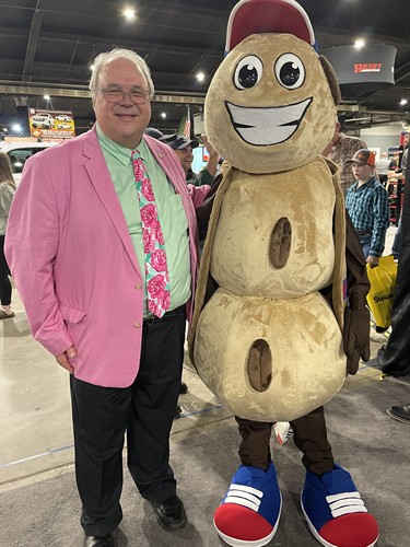 Fostering an understanding of the multifaceted uses and economic importance of soybeans.