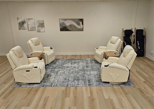 Gallery Image 0915bf01-a91c-4b74-801f-350b046b31c4.jpg