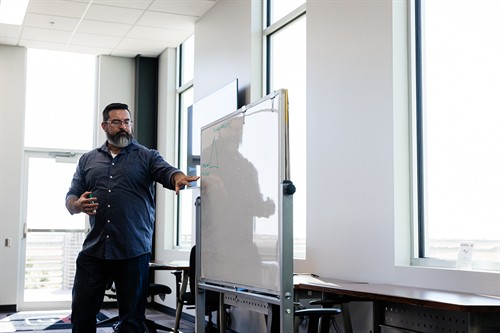 Gallery Image AK8I4352.jpg